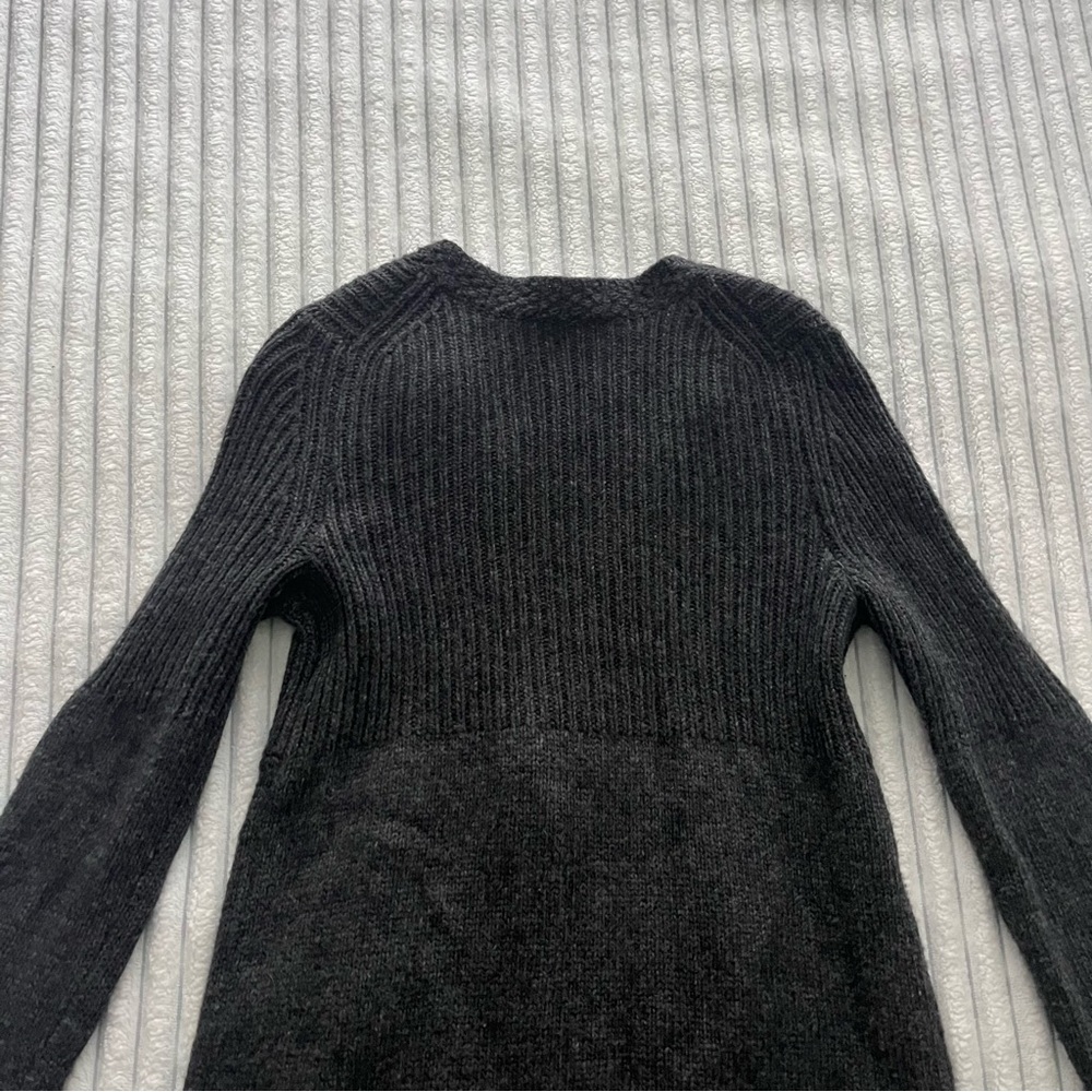 Theory Grey Long Sweater - Picture 5 of 9